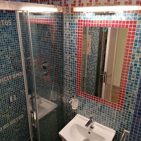 Glamour Near Yumbo Center Apartman