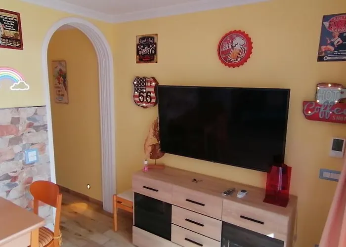 Glamour Near Yumbo Center *