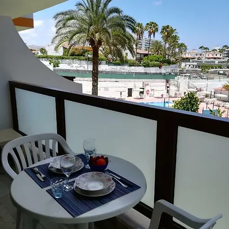 Glamour Near Yumbo Center