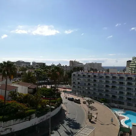 Glamour Near Yumbo Center Apartmán *